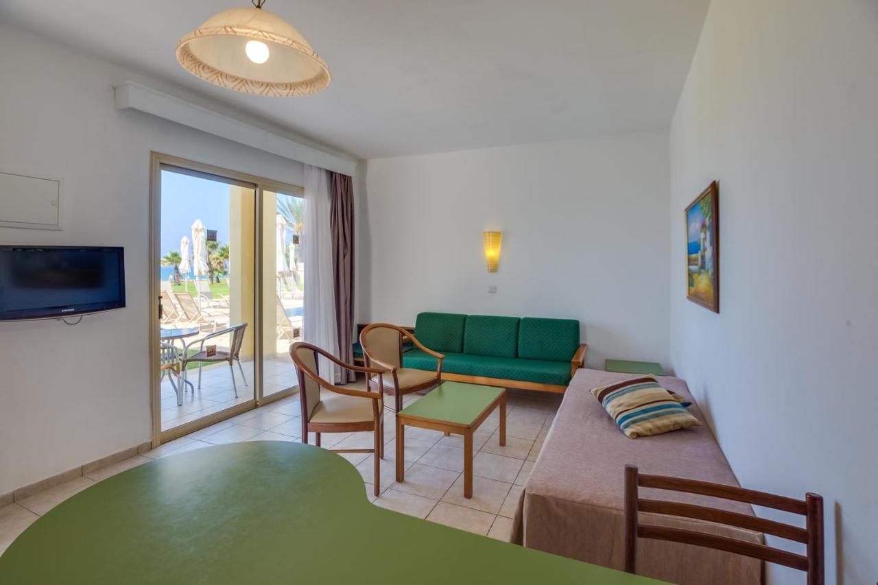 Panas Villas Ayia Napa Exterior photo