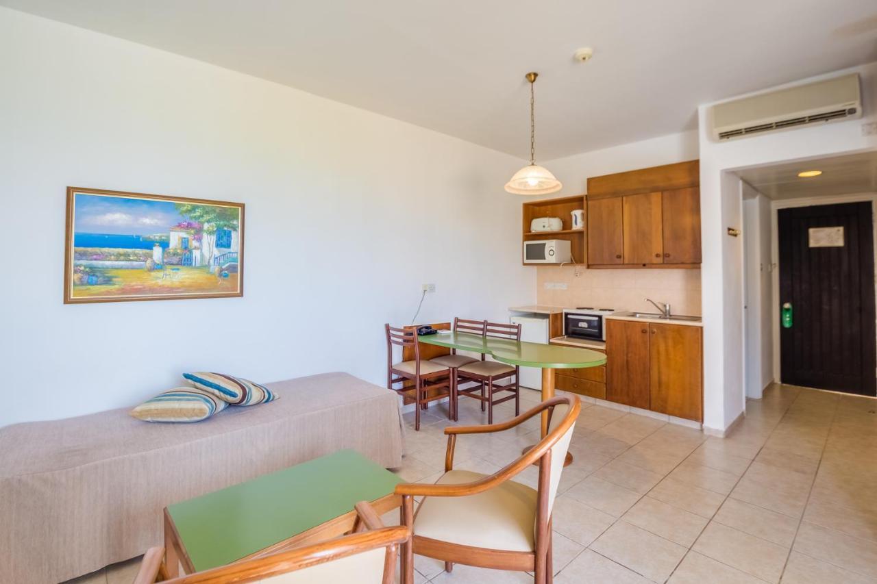 Panas Villas Ayia Napa Exterior photo