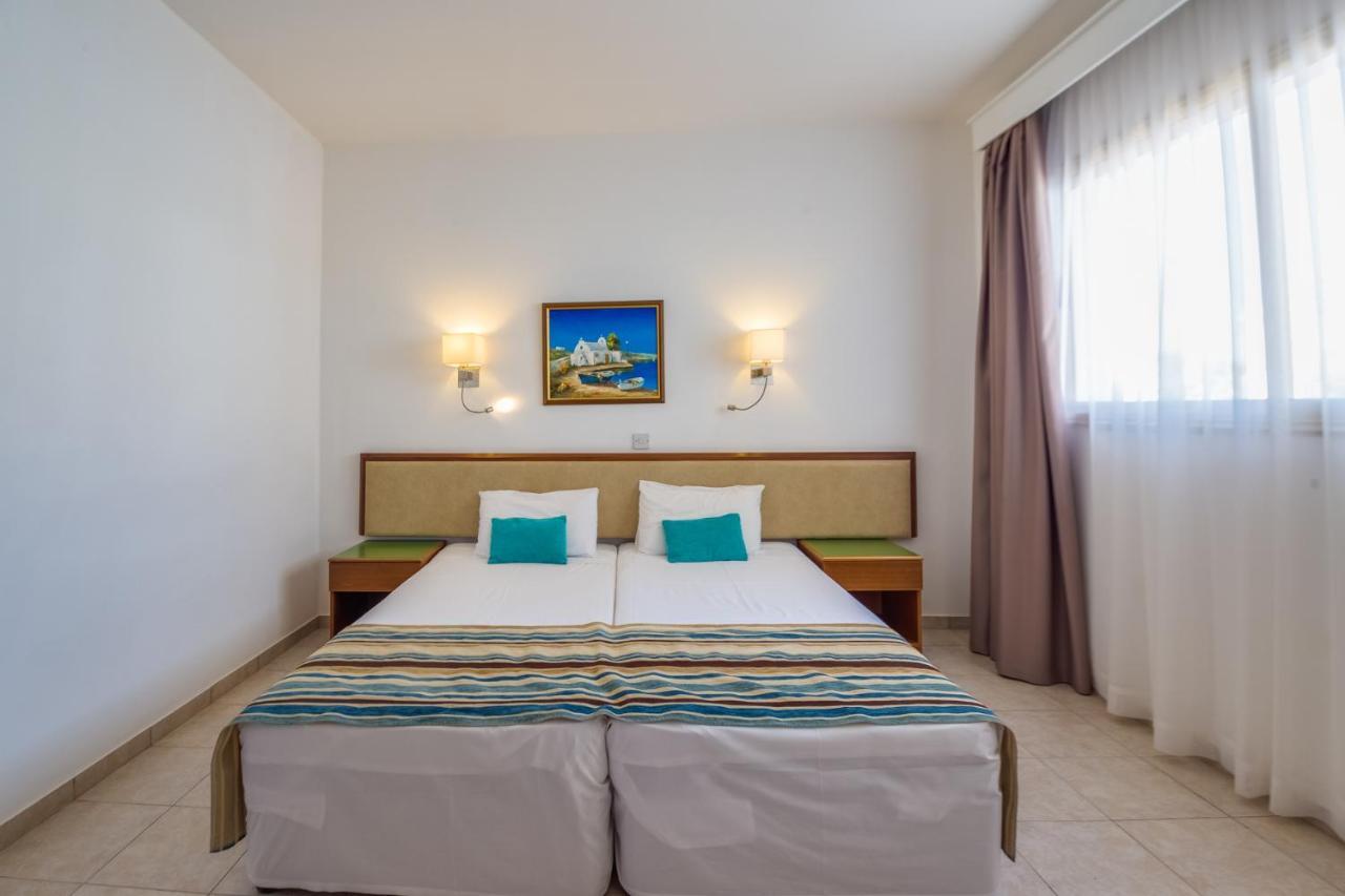 Panas Villas Ayia Napa Exterior photo